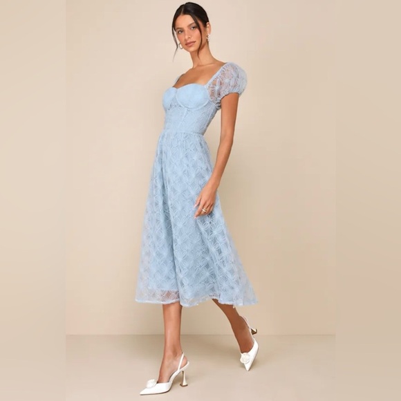 LULUS | NWT XL EXCEEDINGLY ELEGANT BLUE FLORAL APPLIQUÉ BUSTIER MIDI DRESS - Picture 3 of 11